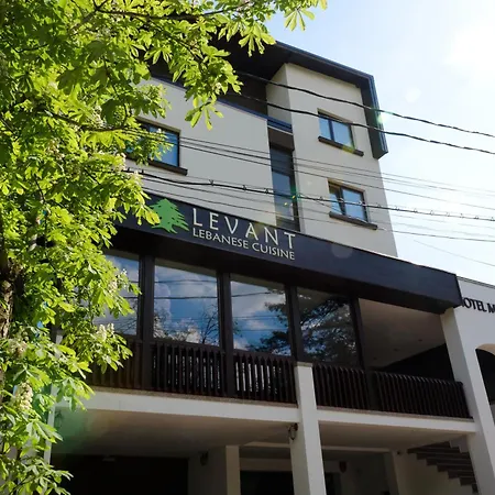 Hotel Miraj 3*