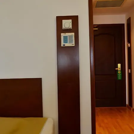 Miraj Hotel 3*